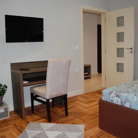 здравец Apartman Trjavna